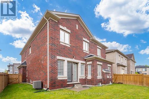 14 Suttonrail Way, Whitchurch-Stouffville (Stouffville), ON - Outdoor