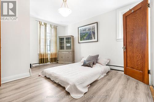 20 Poyntz Street, Barrie, ON - Indoor Photo Showing Bedroom