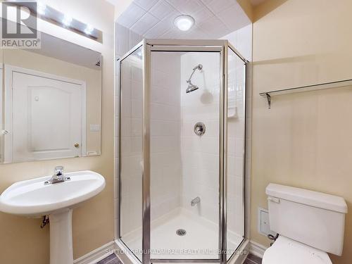 304 - 3351 Cawthra Road, Mississauga, ON - Indoor Photo Showing Bathroom