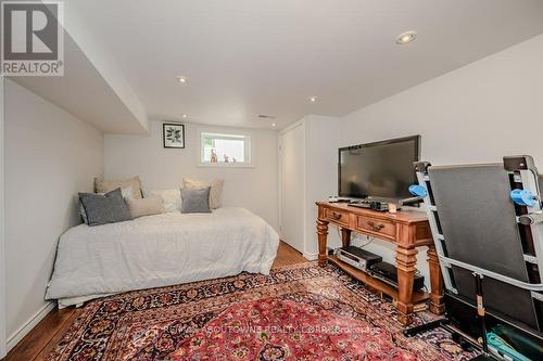 351 Burnhamthorpe Road, Toronto, ON - Indoor Photo Showing Bedroom