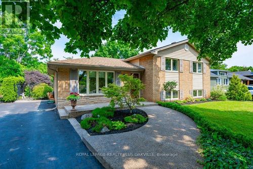 5293 Spruce Avenue, Burlington, ON - Outdoor