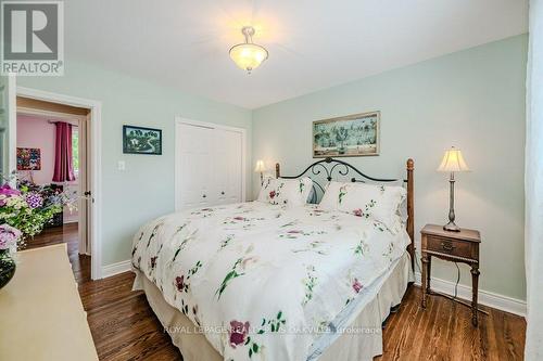 5293 Spruce Avenue, Burlington, ON - Indoor Photo Showing Bedroom