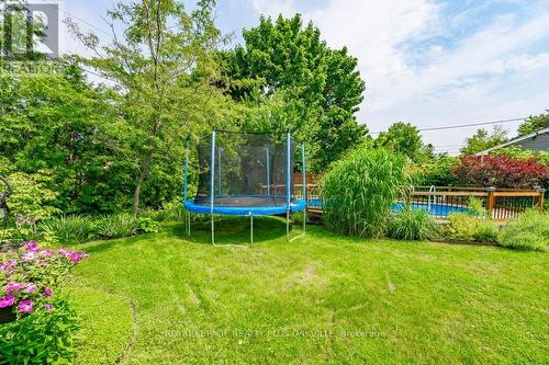 5293 Spruce Avenue, Burlington, ON - Outdoor With Backyard