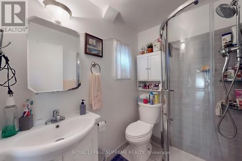 235 Chambers Avenue, Toronto, ON - Indoor Photo Showing Bathroom