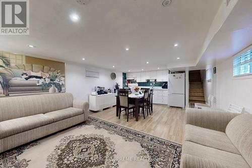 235 Chambers Avenue, Toronto, ON - Indoor Photo Showing Living Room