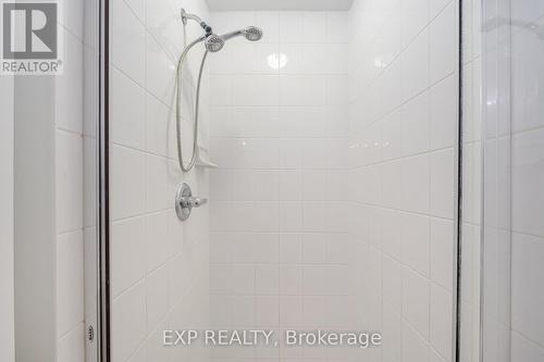 203 - 5705 Long Valley Road, Mississauga, ON - Indoor Photo Showing Bathroom