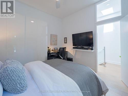 199 Boulton Avenue, Toronto, ON - Indoor Photo Showing Bedroom