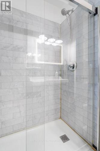 475 Mayzel Road, Burlington, ON - Indoor Photo Showing Bathroom