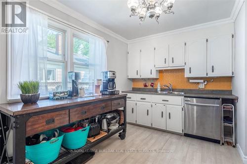 475 Mayzel Road, Burlington, ON - Indoor Photo Showing Kitchen With Double Sink
