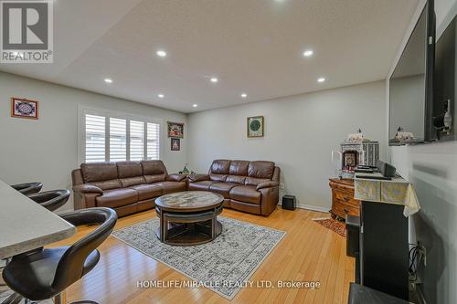 80 Newington Crescent, Brampton, ON - Indoor