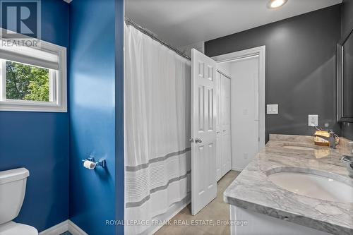 723 St Marys Street, Peterborough, ON - Indoor Photo Showing Bathroom