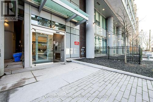 1411 - 99 Broadway Avenue, Toronto, ON - Outdoor