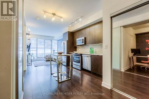 320 - 50 Bruyeres Mews, Toronto, ON - Indoor Photo Showing Kitchen