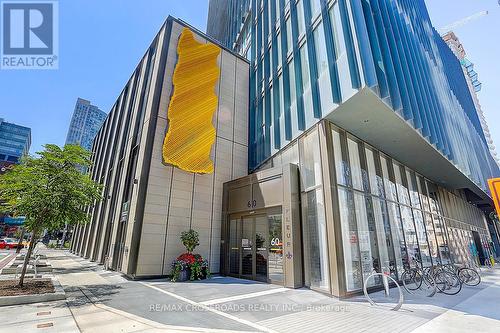 209 - 60 Shuter Street, Toronto, ON - Outdoor