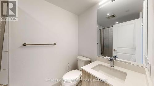 1611 - 395 Bloor Street E, Toronto, ON - Indoor Photo Showing Bathroom