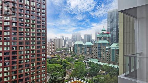 1611 - 395 Bloor Street E, Toronto, ON - Indoor