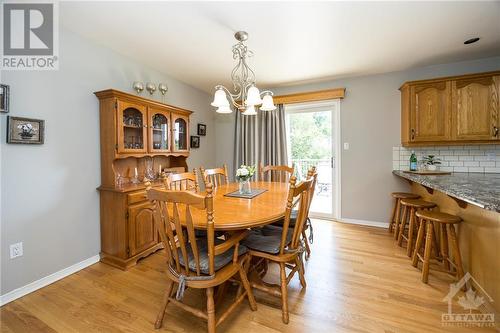 131 Senator Street, Carleton Place, ON - Indoor Photo Showing Dining Room