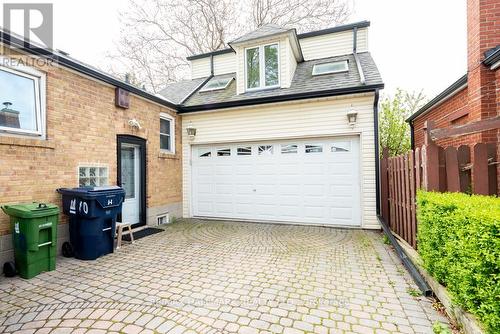 10 Flagstaff Road, Toronto (Clairlea-Birchmount), ON - Outdoor With Exterior