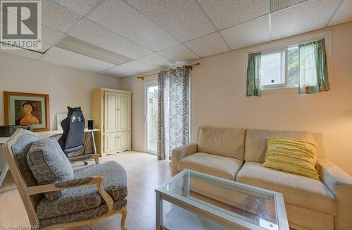 21 Brock Street, Kitchener, ON - Indoor Photo Showing Living Room