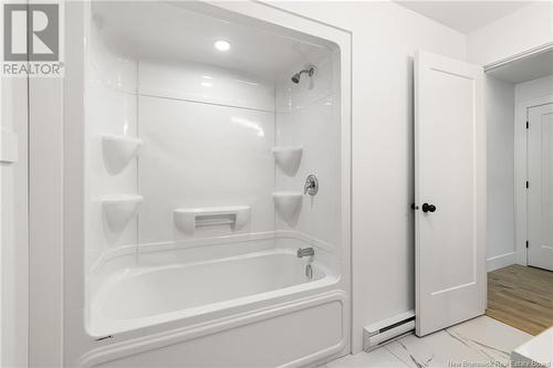 169 Elsliger Street, Dieppe, NB - Indoor Photo Showing Bathroom