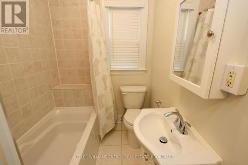 1 - 287 Division Street, Oshawa (O'Neill), ON - Indoor Photo Showing Bathroom