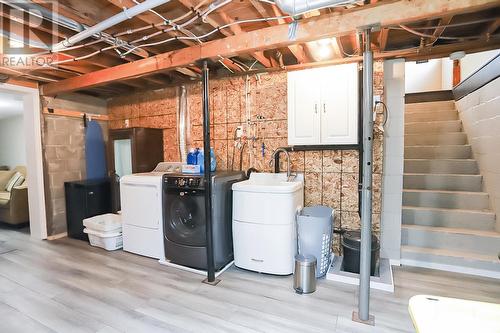 952 Frontenac St, Sault Ste. Marie, ON - Indoor Photo Showing Laundry Room