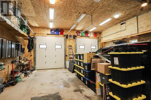 952 Frontenac St, Sault Ste. Marie, ON - Indoor Photo Showing Garage