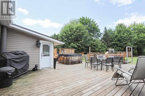 952 Frontenac St, Sault Ste. Marie, ON - Outdoor With Deck Patio Veranda With Exterior