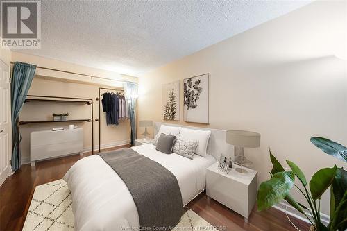 75 Riverside Drive East Unit# 901, Windsor, ON - Indoor Photo Showing Bedroom