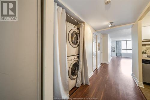 75 Riverside Drive East Unit# 901, Windsor, ON - Indoor Photo Showing Laundry Room