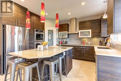 51 Creighton Avenue, Guelph, ON - Indoor Photo Showing Kitchen With Upgraded Kitchen