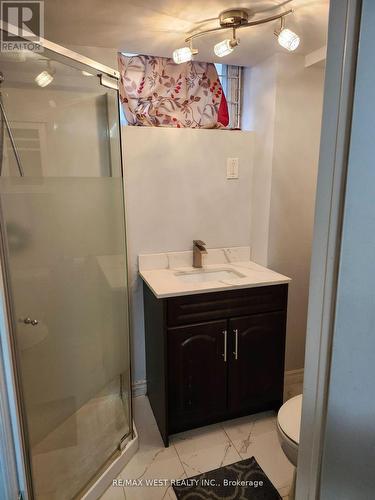 99 Stavely Crescent, Toronto, ON - Indoor Photo Showing Bathroom