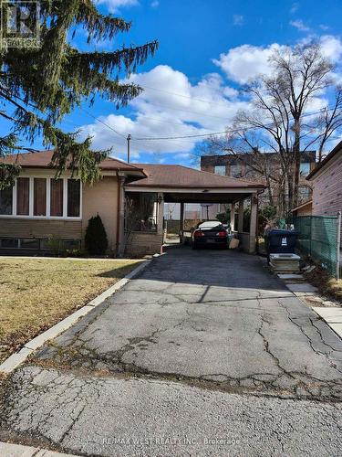 99 Stavely Crescent, Toronto, ON - Outdoor