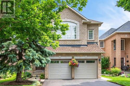 2477 Longridge Crescent, Oakville, ON - Outdoor