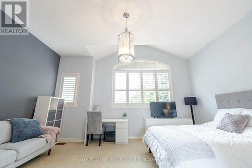 2477 Longridge Crescent, Oakville, ON - Indoor Photo Showing Bedroom