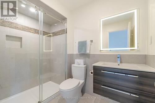 2477 Longridge Crescent, Oakville, ON - Indoor Photo Showing Bathroom