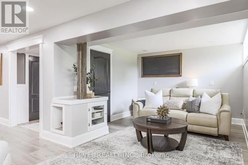 65 Eldon Road, Kawartha Lakes, ON - Indoor Photo Showing Living Room