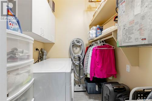 304 218 Heath Avenue, Saskatoon, SK - Indoor Photo Showing Laundry Room
