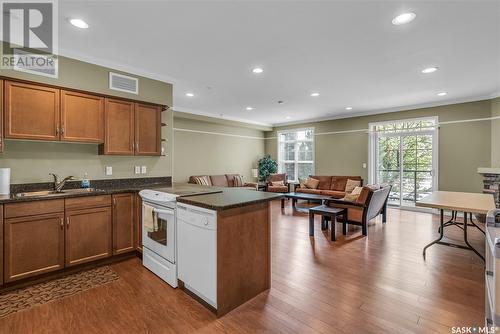 304 218 Heath Avenue, Saskatoon, SK - Indoor Photo Showing Kitchen With Double Sink