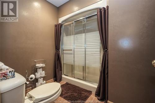 3828 Lounsborough Court, Windsor, ON - Indoor Photo Showing Bathroom