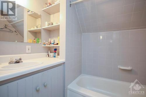 Apt 2- upgraded 4 pce Ensuite Bathroom - 124 Stewart Street, Ottawa, ON - Indoor Photo Showing Bathroom