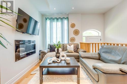 69 Edward Horton Crescent, Toronto, ON - Indoor Photo Showing Living Room