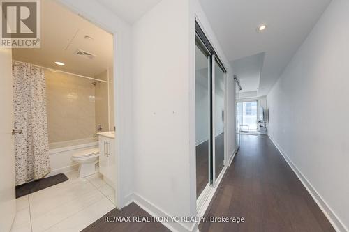 1808 - 58 Orchard View Boulevard, Toronto, ON - Indoor