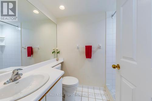 802 - 4460 Tucana Court W, Mississauga, ON - Indoor Photo Showing Bathroom