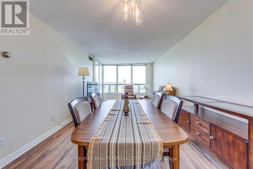 802 - 4460 Tucana Court W, Mississauga (Hurontario), ON - Indoor Photo Showing Dining Room