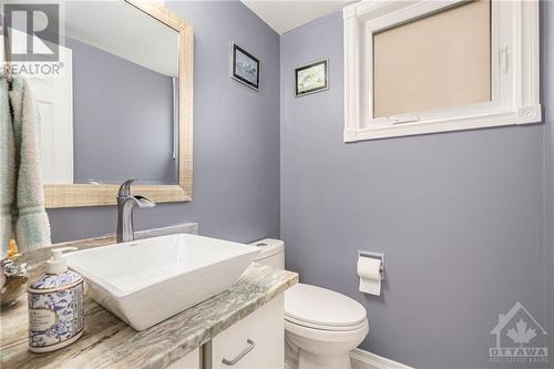 Powder Room / Main - 1090 Karsh Drive, Ottawa, ON - Indoor Photo Showing Bathroom