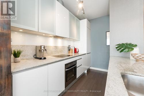 3103 - 33 Mill Street, Toronto, ON - Indoor Photo Showing Kitchen With Upgraded Kitchen