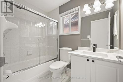 32 Carousel Crescent, Richmond Hill, ON - Indoor Photo Showing Bathroom