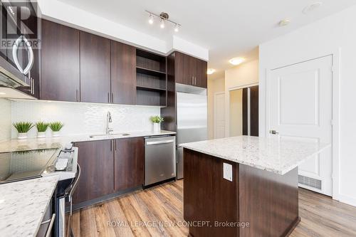 Ph06 - 4655 Glen Erin Drive, Mississauga, ON - Indoor Photo Showing Kitchen With Upgraded Kitchen