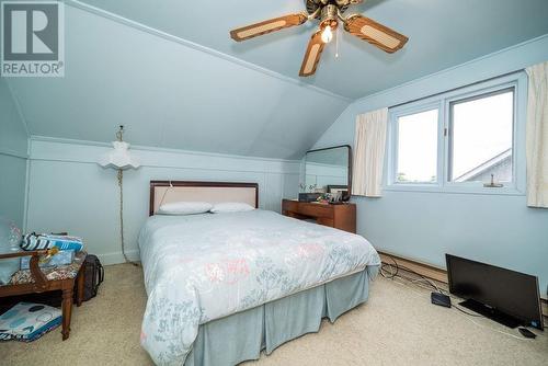 11 Hillcrest Avenue, Deep River, ON - Indoor Photo Showing Bedroom